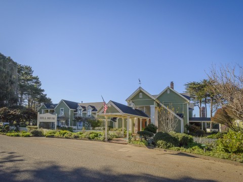 Hill House Inn - Mendocino Hotel Entrance